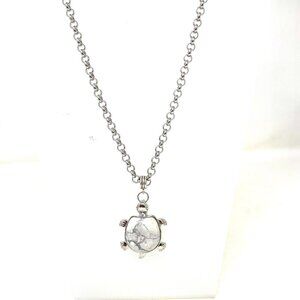 💖White Howlite Tommy the Turtle Necklace